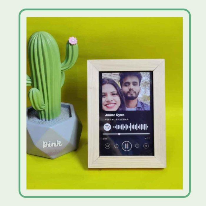 spotify photo frame with personalized photo and a music code to dedicate the song. Pine wood frame for valentine gifts, birthday gifts, and anniversary gifts
